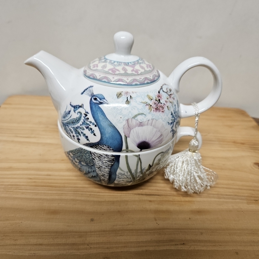 Copyright BV Porcelain "Summer River" Blue Tea-for-One Teapot and Cup Set